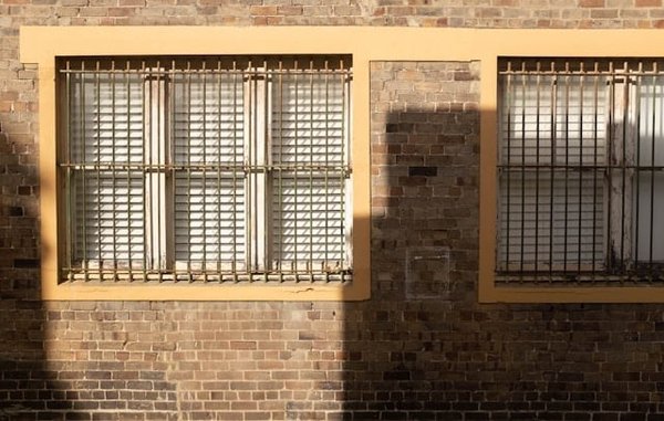 Comment les petites municipalités peuvent-elles encourager les initiatives de covoiturage pour réduire la pollution ?